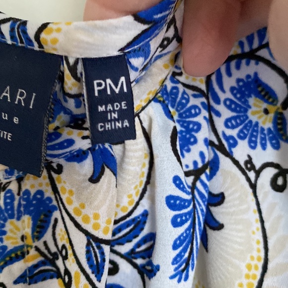 KAARI Blue Sleeveless Top PM Floral Pattern Ruffled Sleeves 100% Polyester - Picture 4 of 8